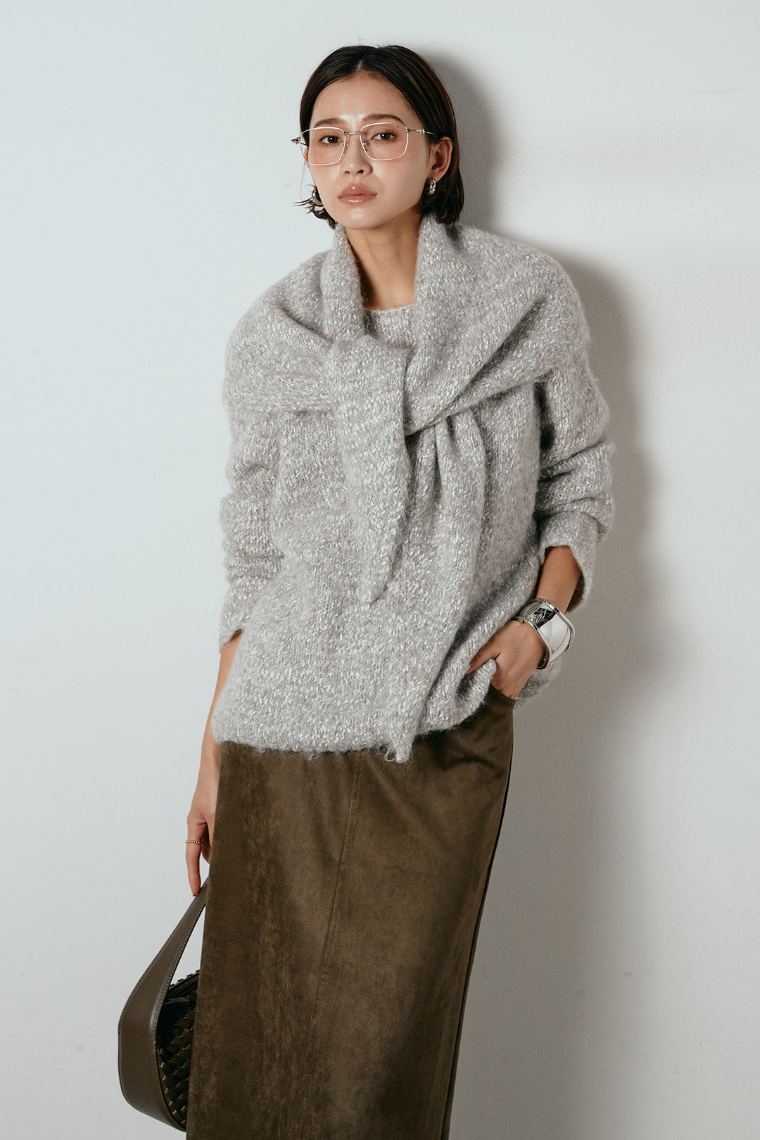 [SET]スカーフ付きミックスニットトップス+スウェードライク裾フリンジスカート(2set)