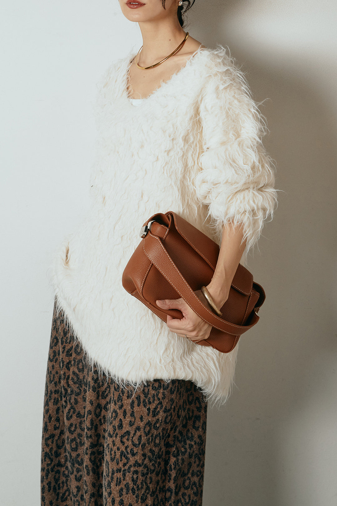 [SET]深Vネックシャギーニットトップス+リラックスレオパード柄ワイドパンツ(2set)