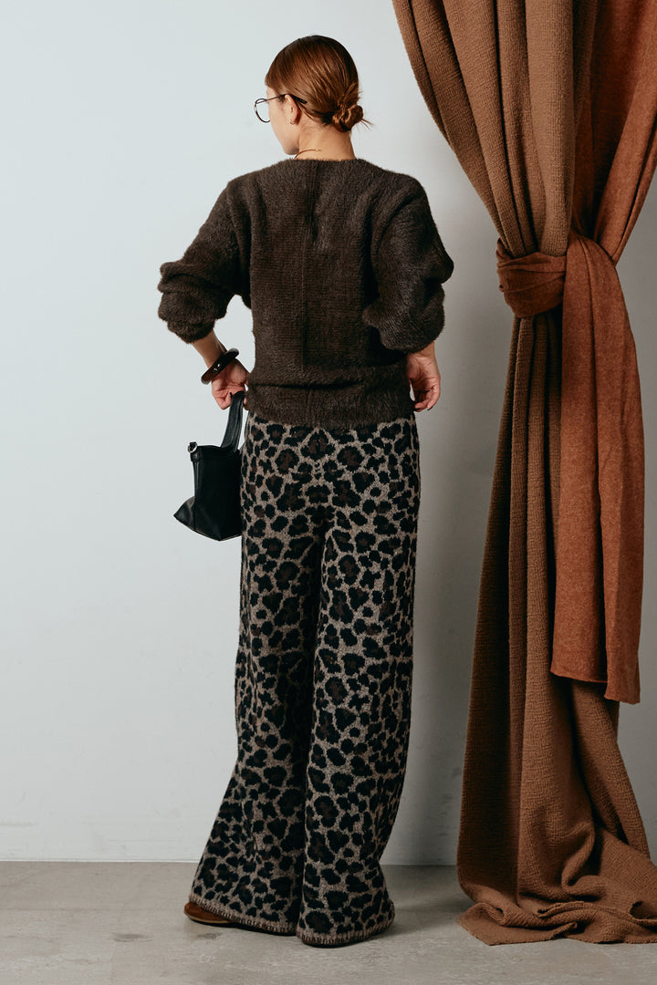 [SET]シャギーカシュクールニットトップス+リラックスレオパード柄ニットパンツ(2set)