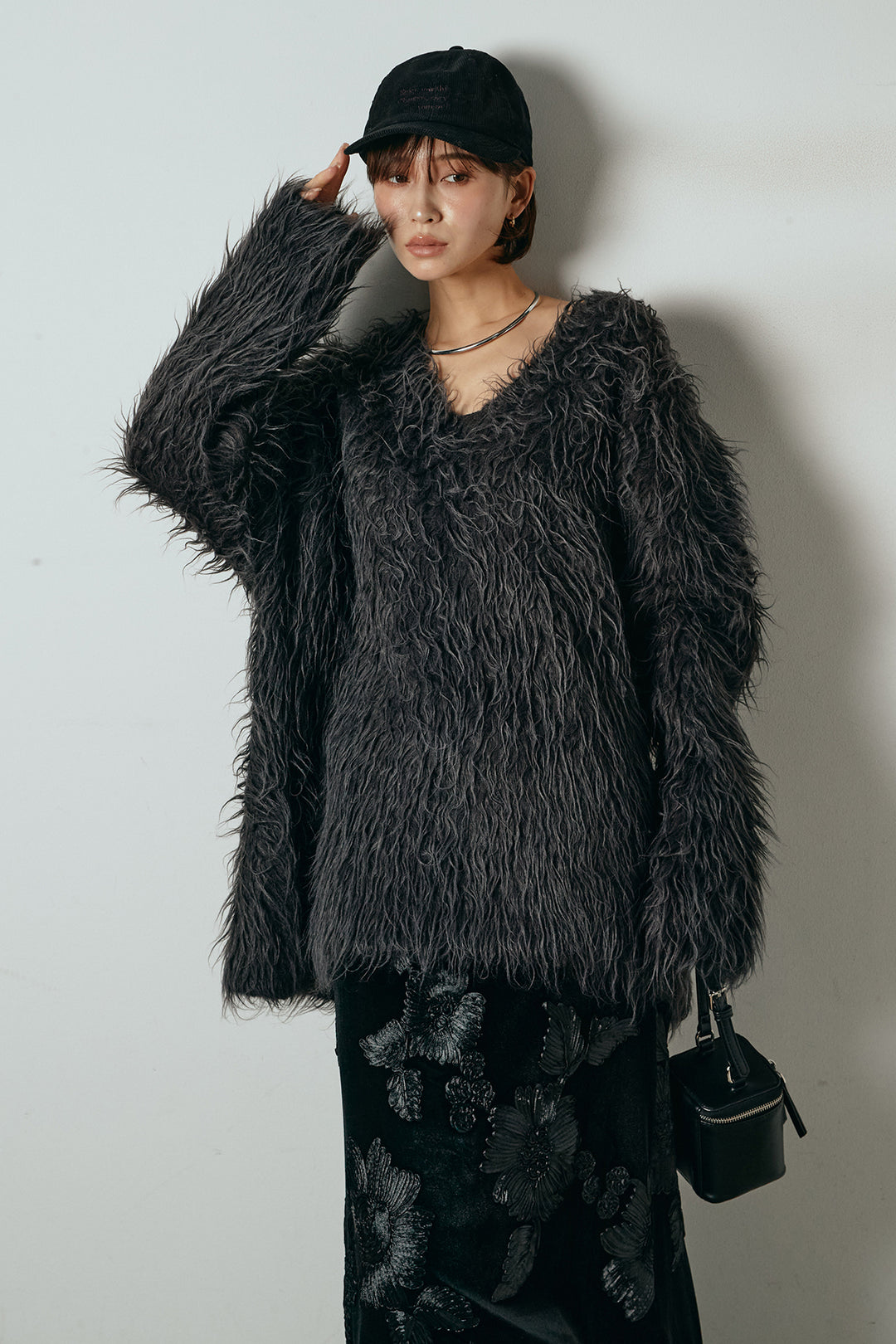 [SET]深Vネックシャギーニットトップス+フラワー刺繍ワイドスカート(2set)