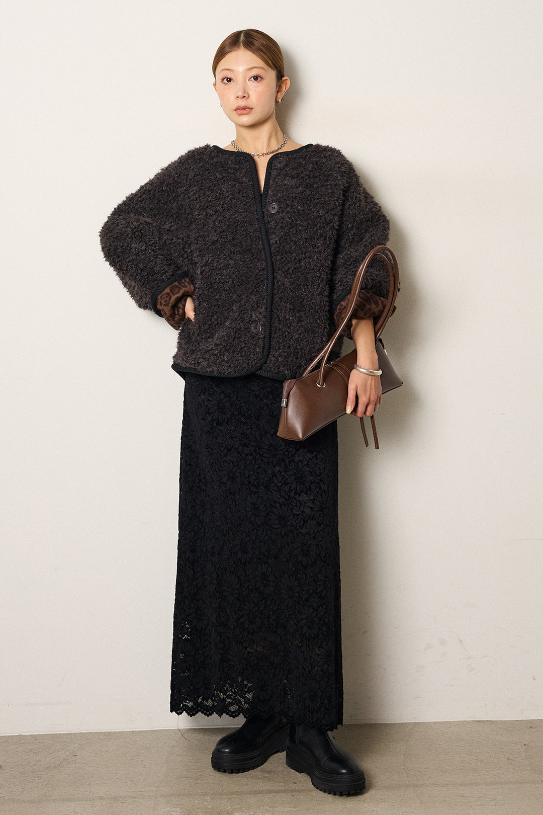 [SET]ノーカラー裏地レオパードボアアウター+花柄刺繍ベロアフレアスカート(2set)