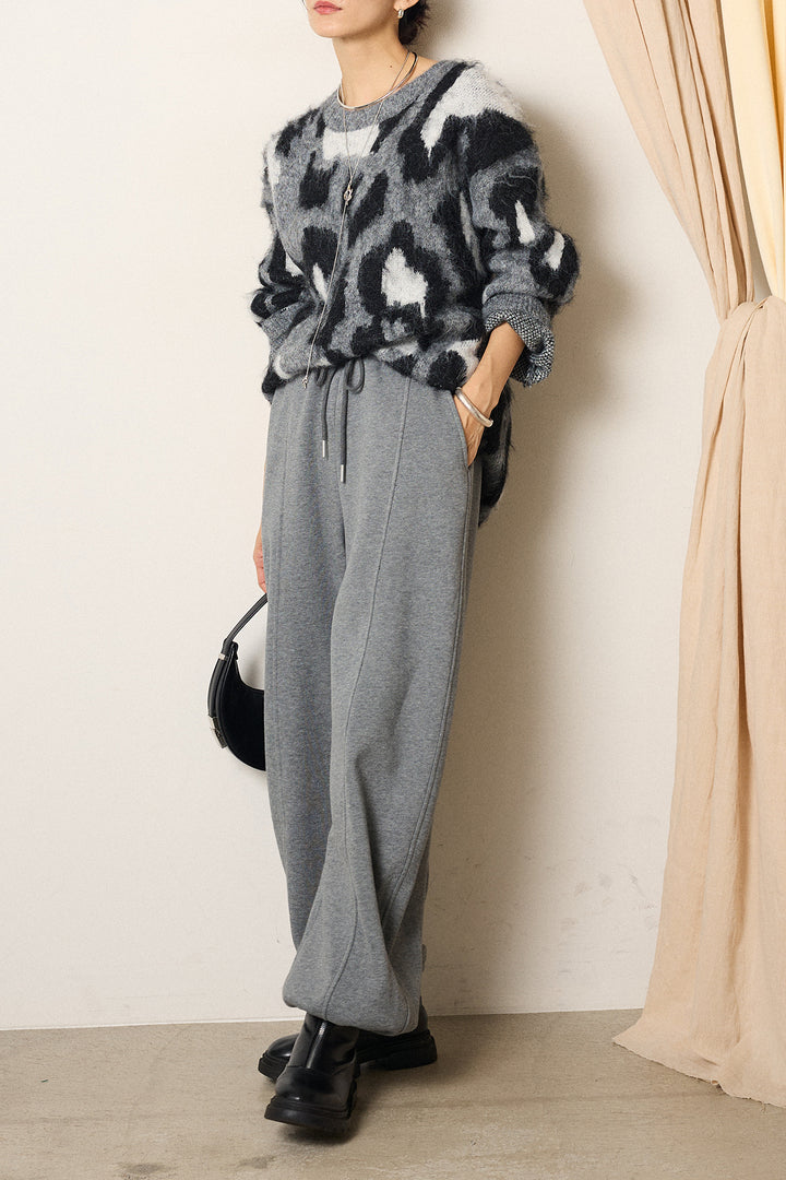 [SET]ルーズアニマルモヘアニットトップス+スウェットワイドカーブパンツ(2set)