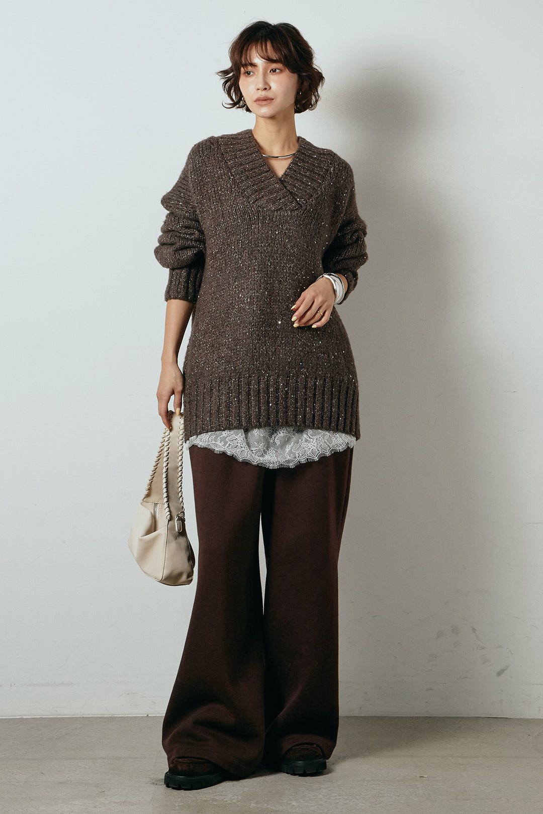 [SET]Vネックラメニットトップス+裏起毛スウェットワイドパンツ+レース切り替えキャミソール(3set)