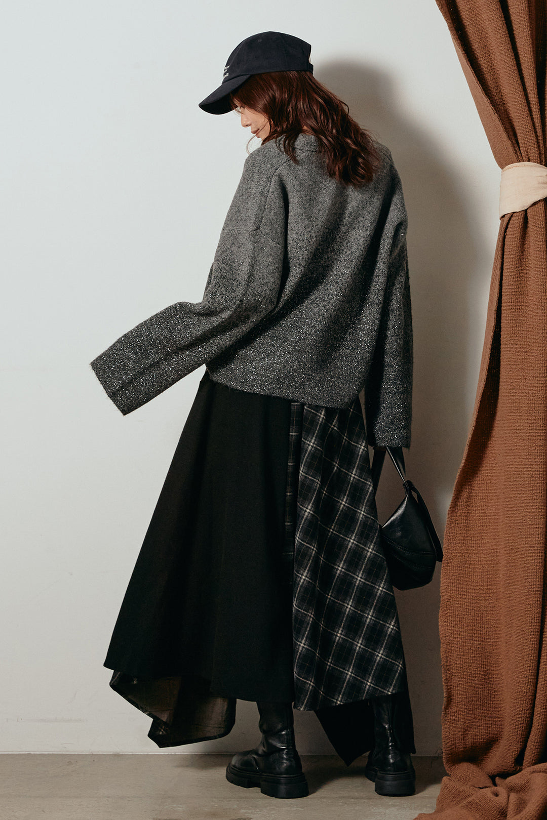 [SET]グラデーションラメニットキーネックプルオーバー+フェイクレザーベルト付き切り替えタータンチェックスカート(2set)