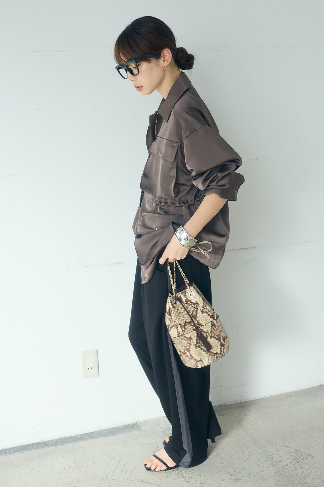 [SET]サテンライトブルゾン+異素材切り替えスウェットパンツ(2set)