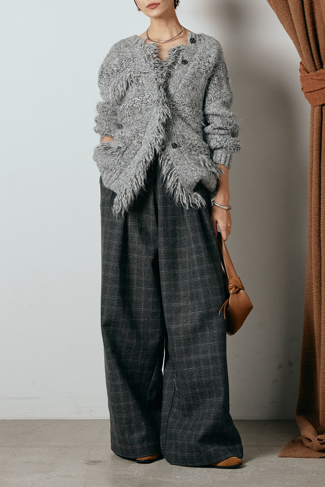 [SET]フリンジニットカーディガン+ウールライクチェックタックパンツ(2set)