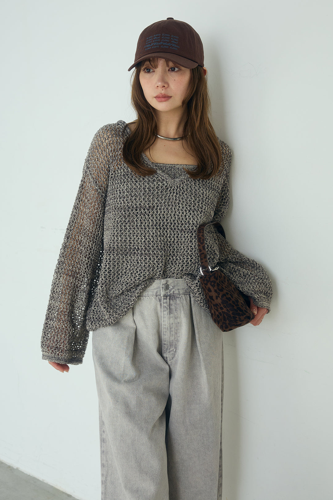 [SET]メッシュ編みビスチェセットVネックプルオーバー+カラーデニムタックカーブパンツ(2set)