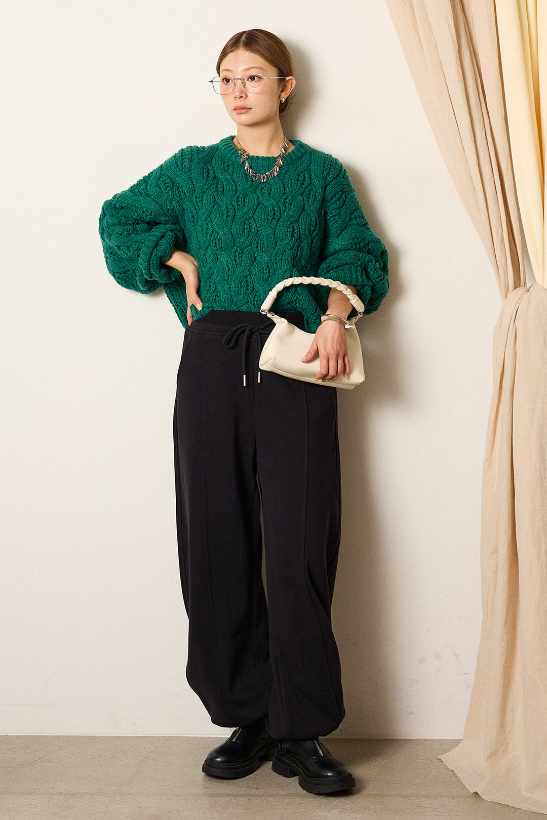 [SET]ケーブルリラックスショートニット+スウェットワイドカーブパンツ(2set)