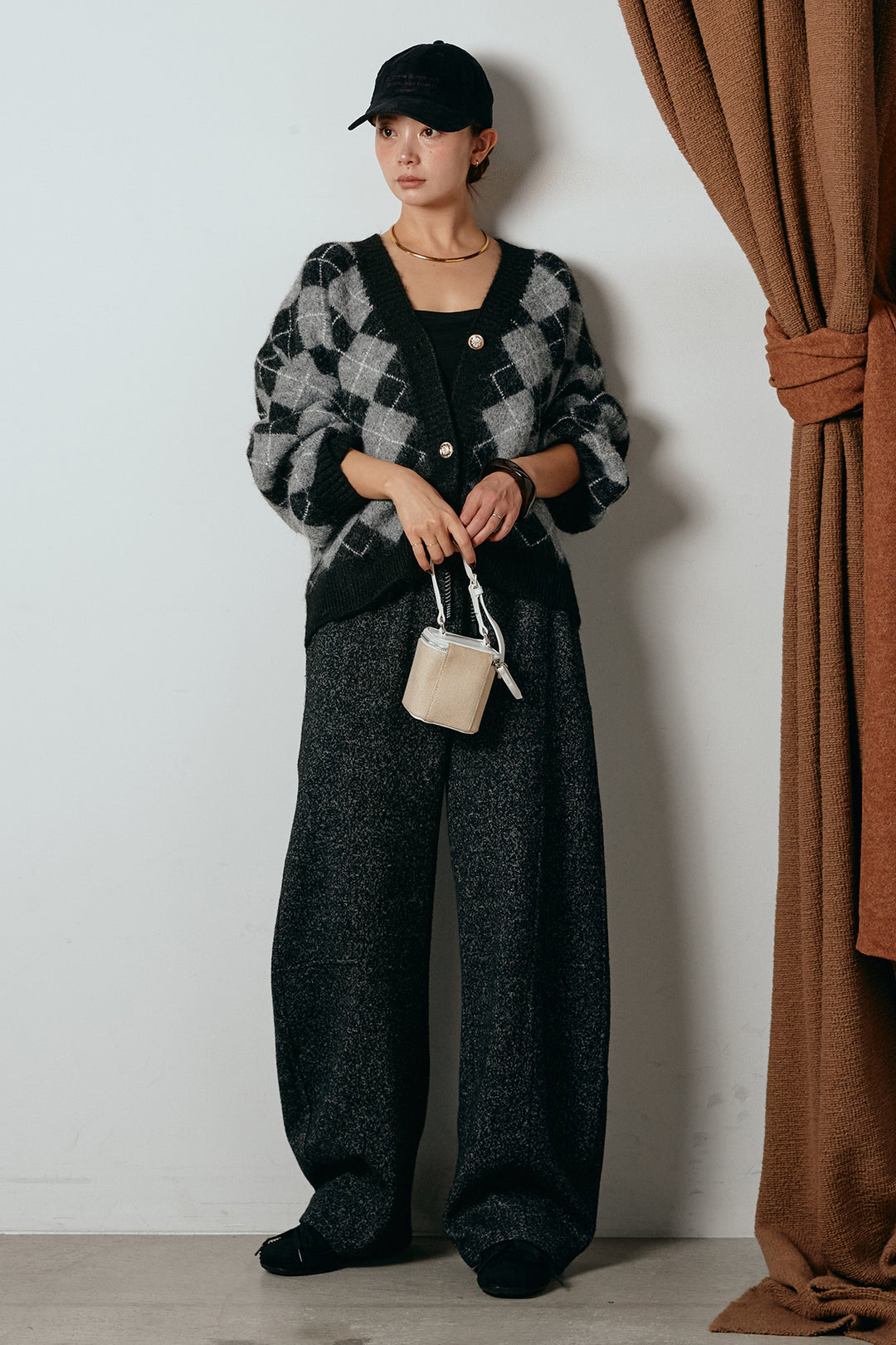 [SET]オーバーサイズ総柄Vネックニットカーディガン+杢ニットフレアパンツ(2set)