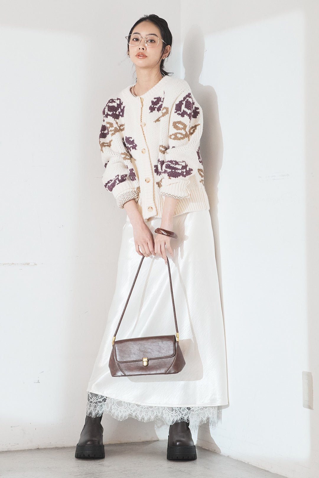 [SET]花柄ジャガードニットカーディガン+裾レースデザインサテンスカート(2set)