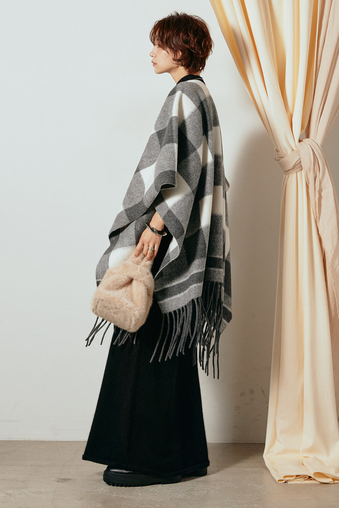 [SET]裾フリンジ柄ポンチョアウター+ノースリーブニットロングワンピース(2set)