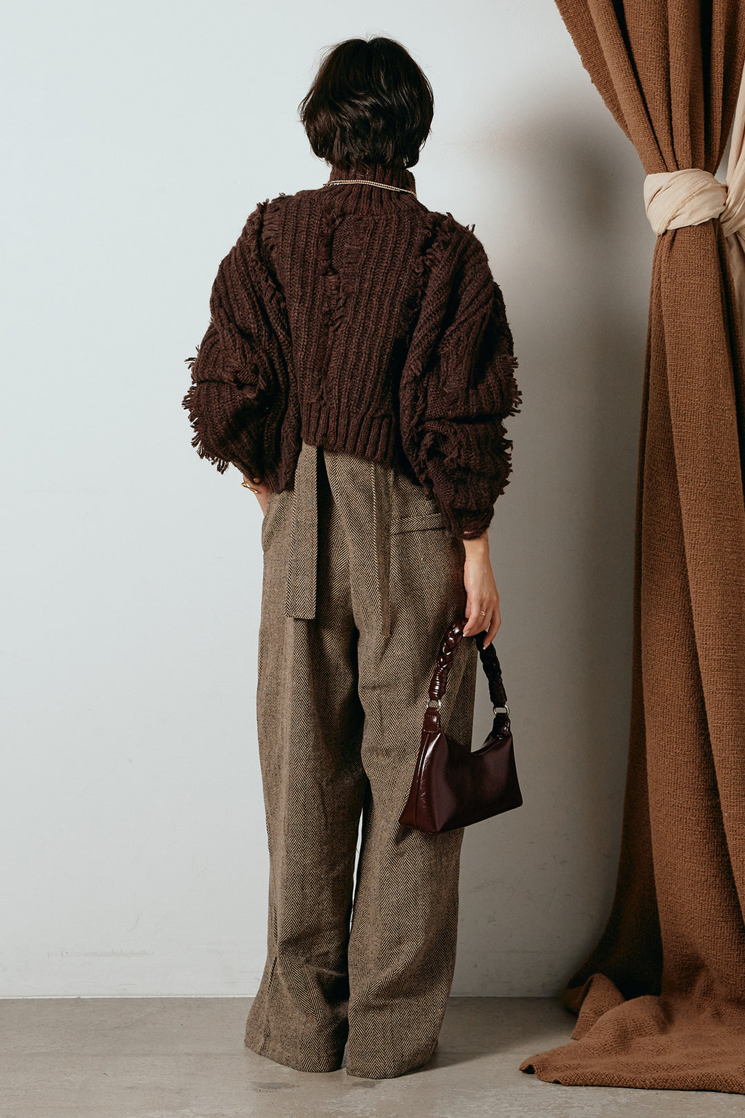 [SET]フリンジタートルショートニット+クラシックヘリンボーンサロペット(2set)