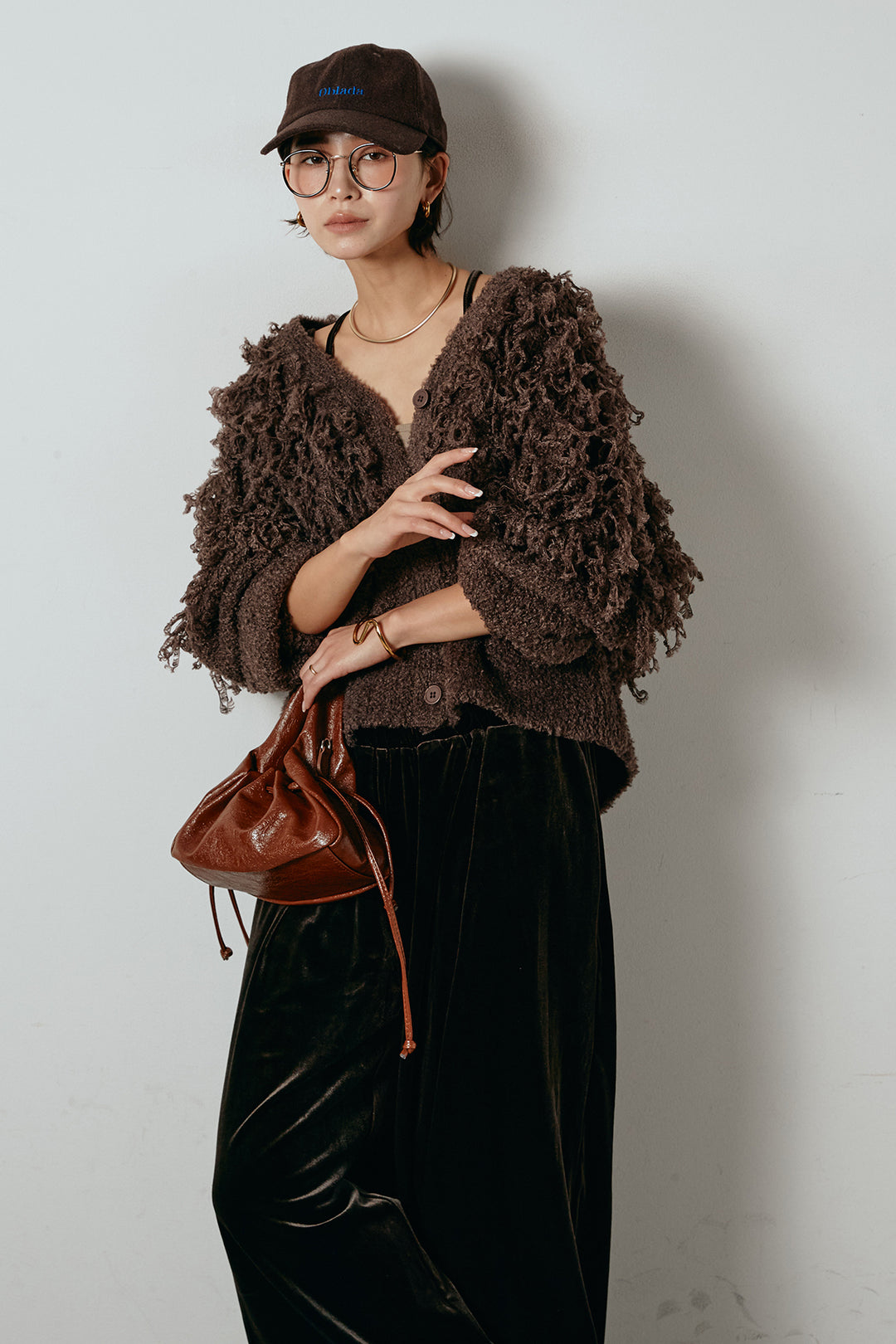 [SET]ループ編みVネックニットカーディガン+ベロアサスペンダー付きパンツ(2set)