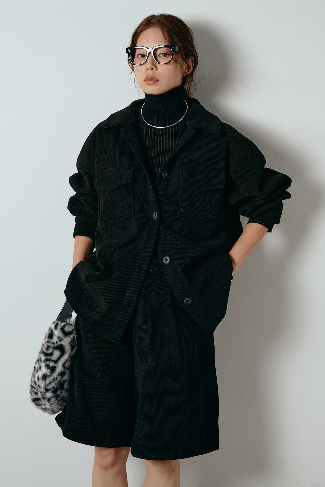 [SET]襟付きコーデュロイポケットシャツ+リブニットシームレスタートルプルオーバー+リラックスコーデュロイハーフパンツ(3set)