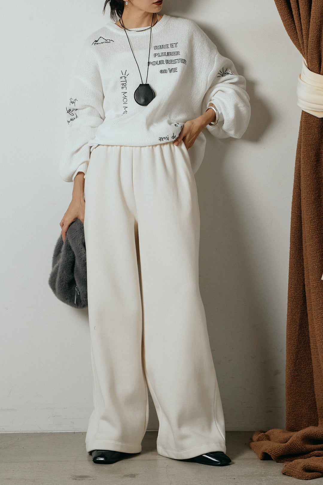 [SET]刺繍ロゴランダムデザインニットトップス+裏起毛スウェットワイドパンツ(2set)