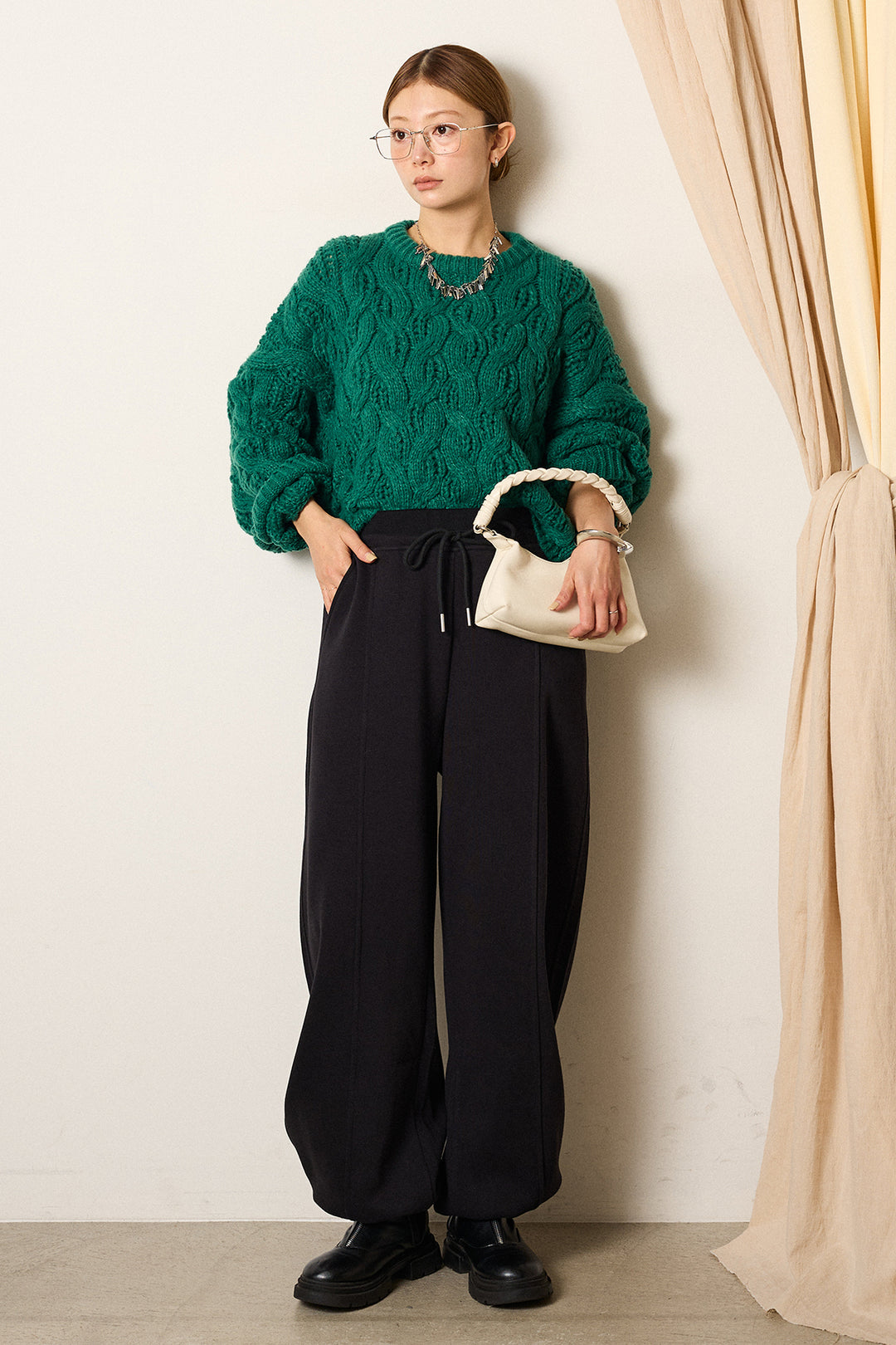 [SET]ケーブルリラックスショートニット+スウェットワイドカーブパンツ(2set)