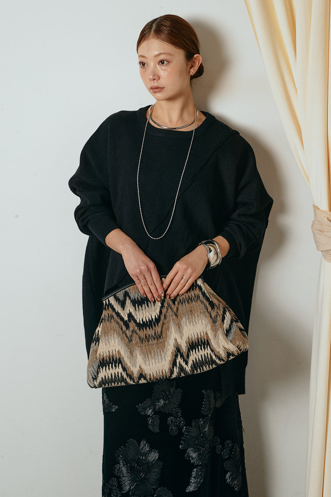 [SET]アシンメトリーデザインニットトップス+フラワー刺繍ワイドスカート(2set)