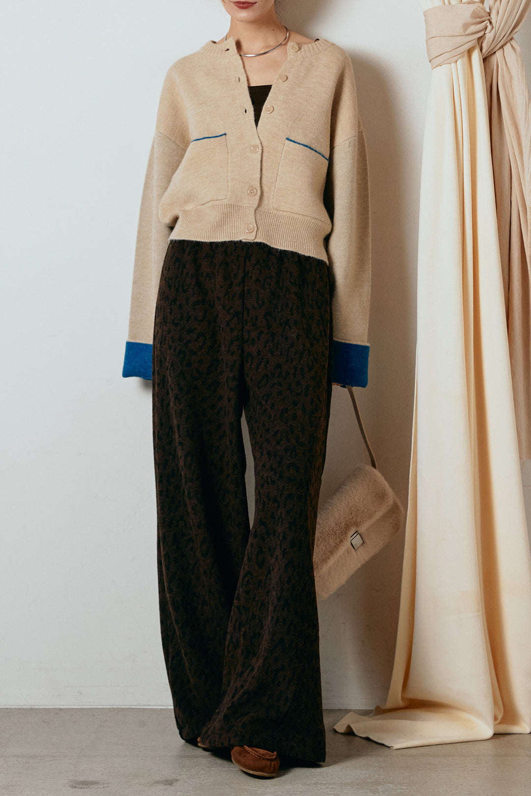 [SET]アルパカタッチダブルフェイスカーディガン+レオパードジャガードニットパンツ(2set)