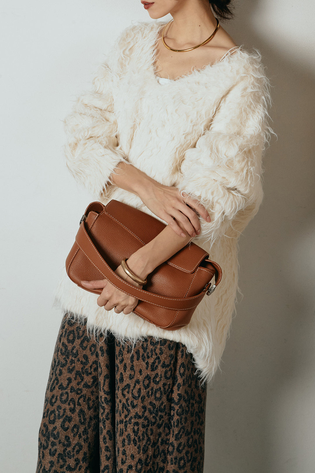 [SET]深Vネックシャギーニットトップス+リラックスレオパード柄ワイドパンツ(2set)