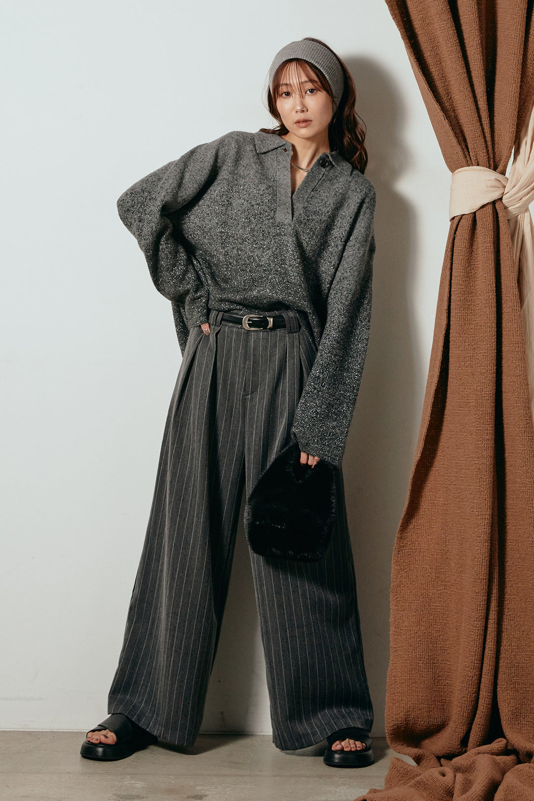 [SET]グラデーションラメニットキーネックプルオーバー+ストライプヘリンボーンパンツ(2set)