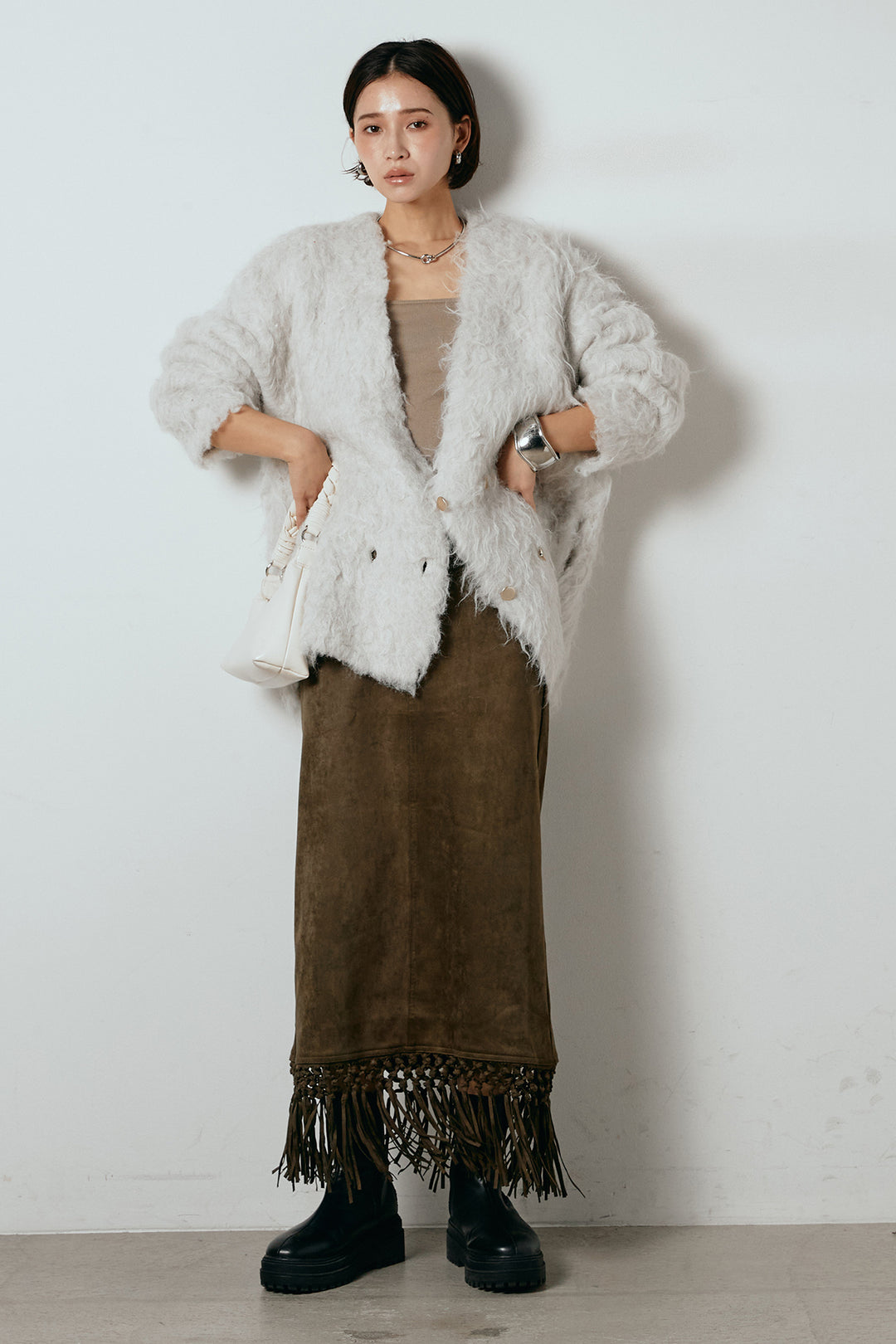 [SET]ウェーブシャギーニットジャケット+スウェードライク裾フリンジスカート(2set)