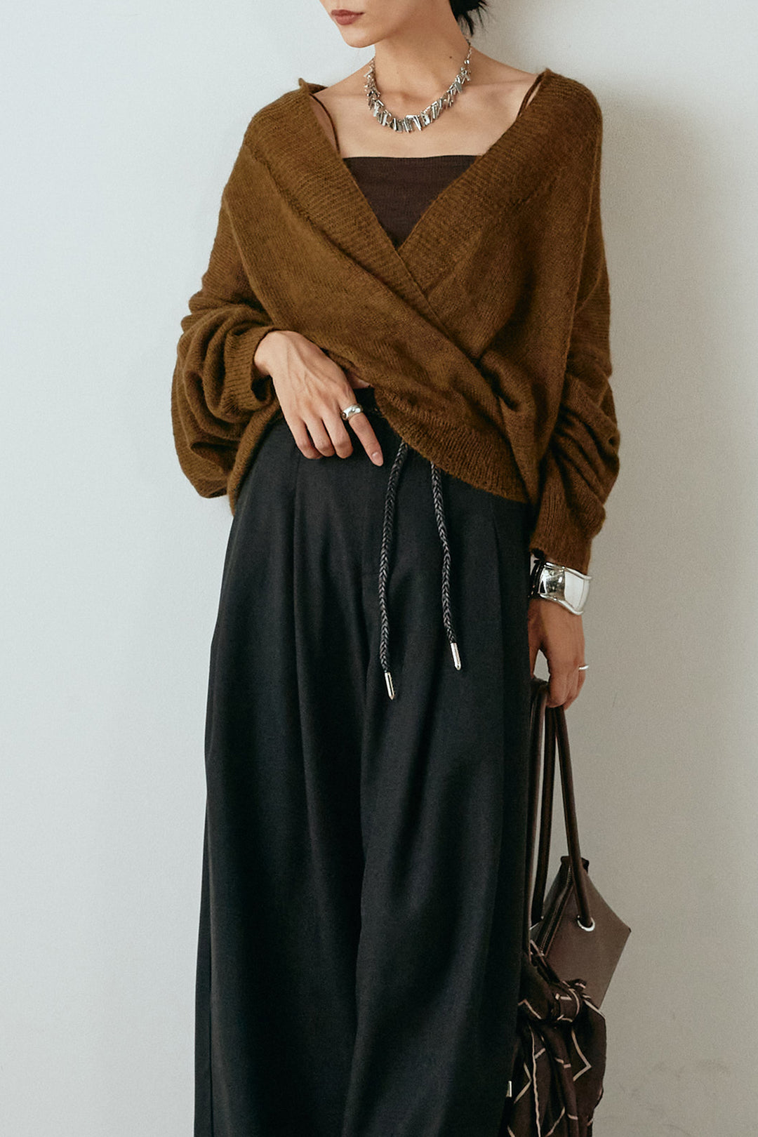 [SET]カシュクールデザインニット+細ベルト付きワイドパンツ(2set)