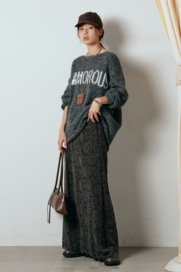 [SET]フロントロゴデザインニットトップス+花柄刺繍ベロアフレアスカート(2set)