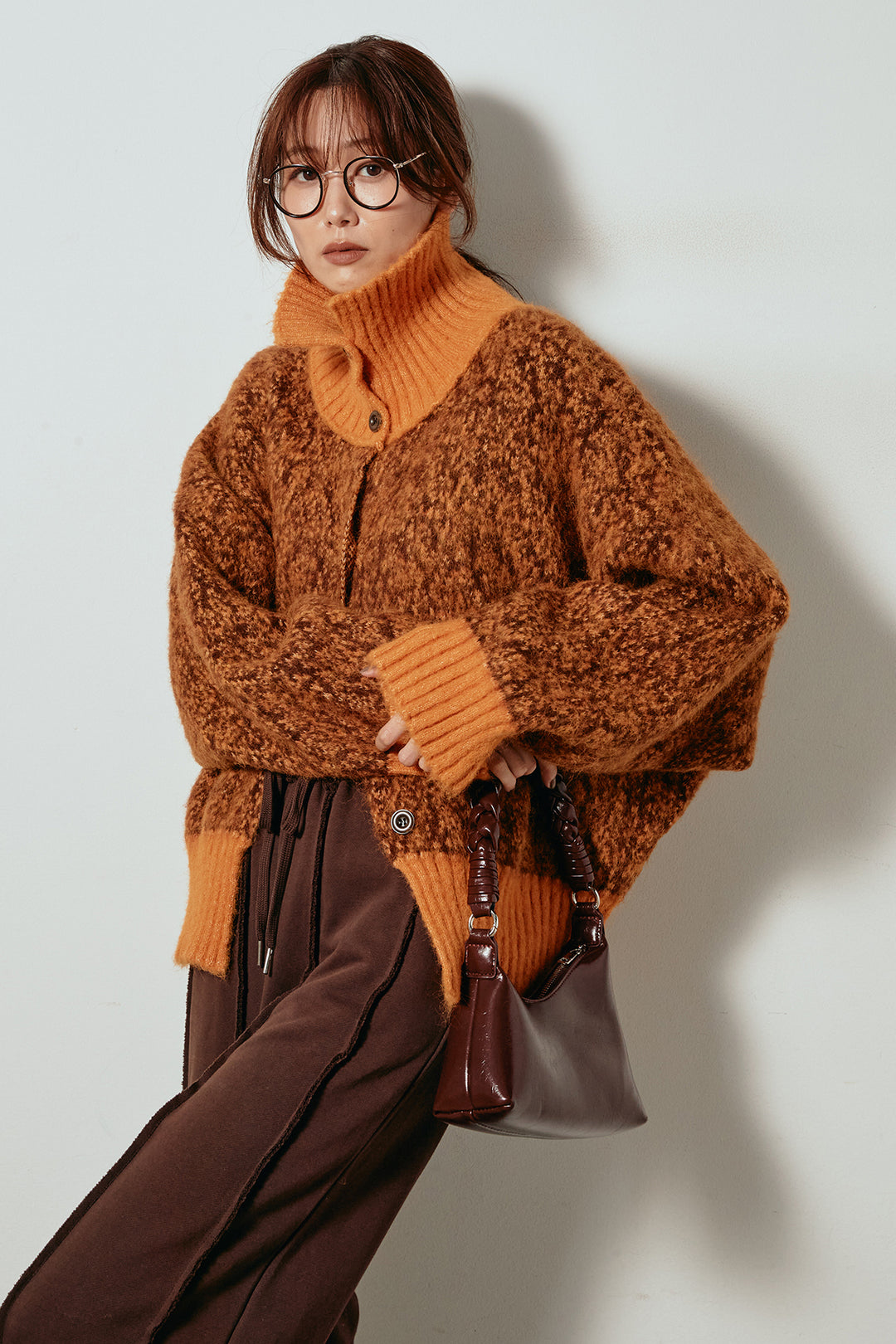 [SET]ハイネックミックスニットトップス+フロントラインデザインワイドスウェットパンツ(2set)