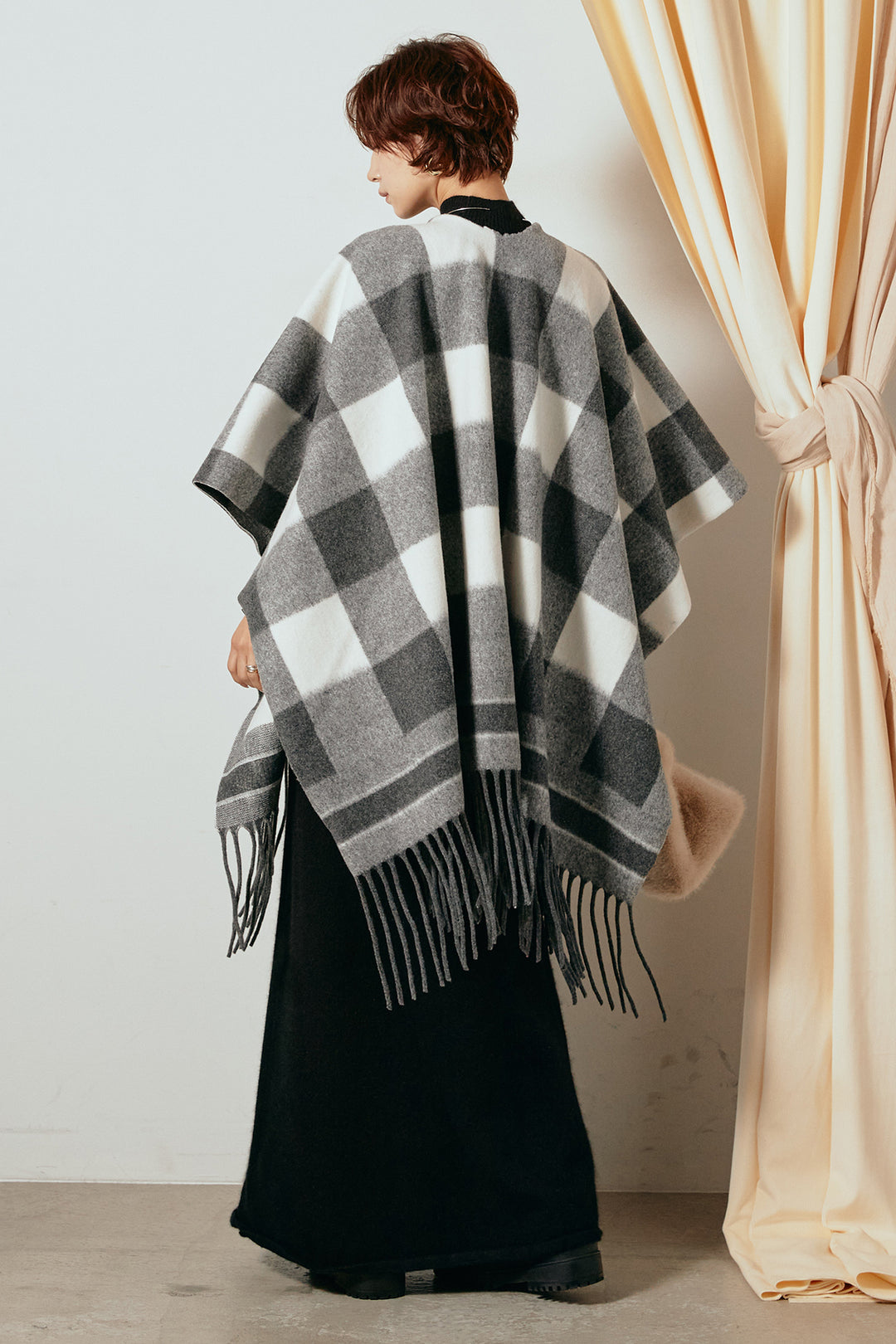 [SET]裾フリンジ柄ポンチョアウター+ノースリーブニットロングワンピース(2set)