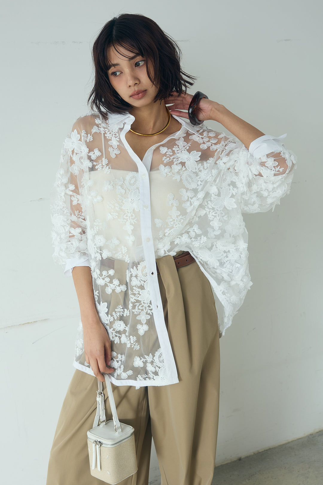 [SET]立体フラワー刺繍レースシャツ+ベルトループデザインハイウエストタックパンツ(2set)