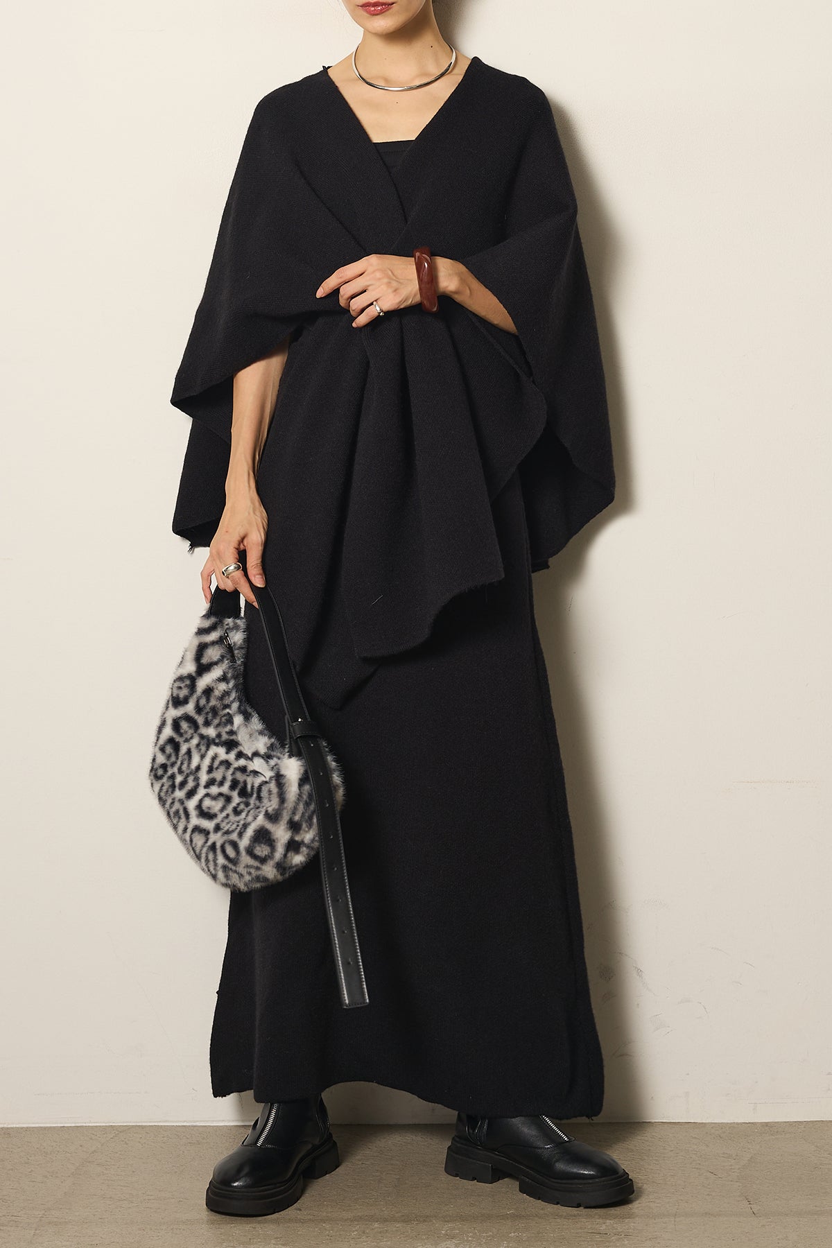 即納】[SET]フロントツイストポンチョニットSETUP – ESICA