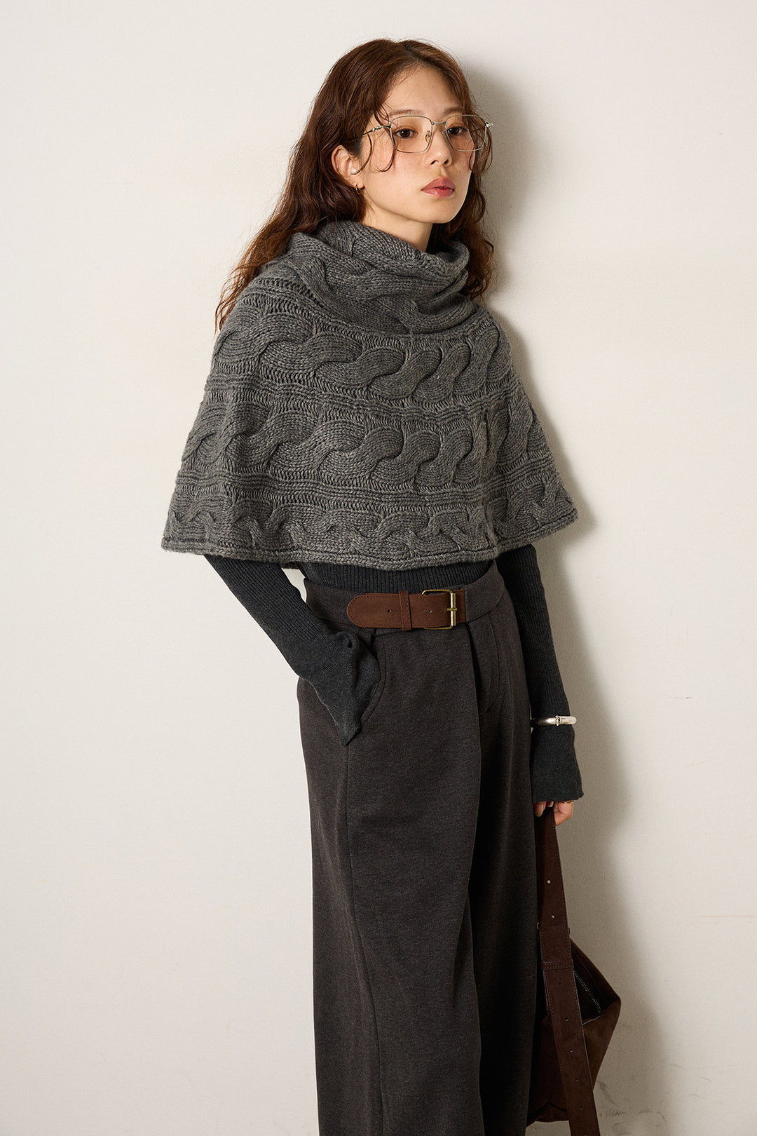 [SET]ケーブル編みケープレイヤードニット+サイドベルトパンツ(2set)