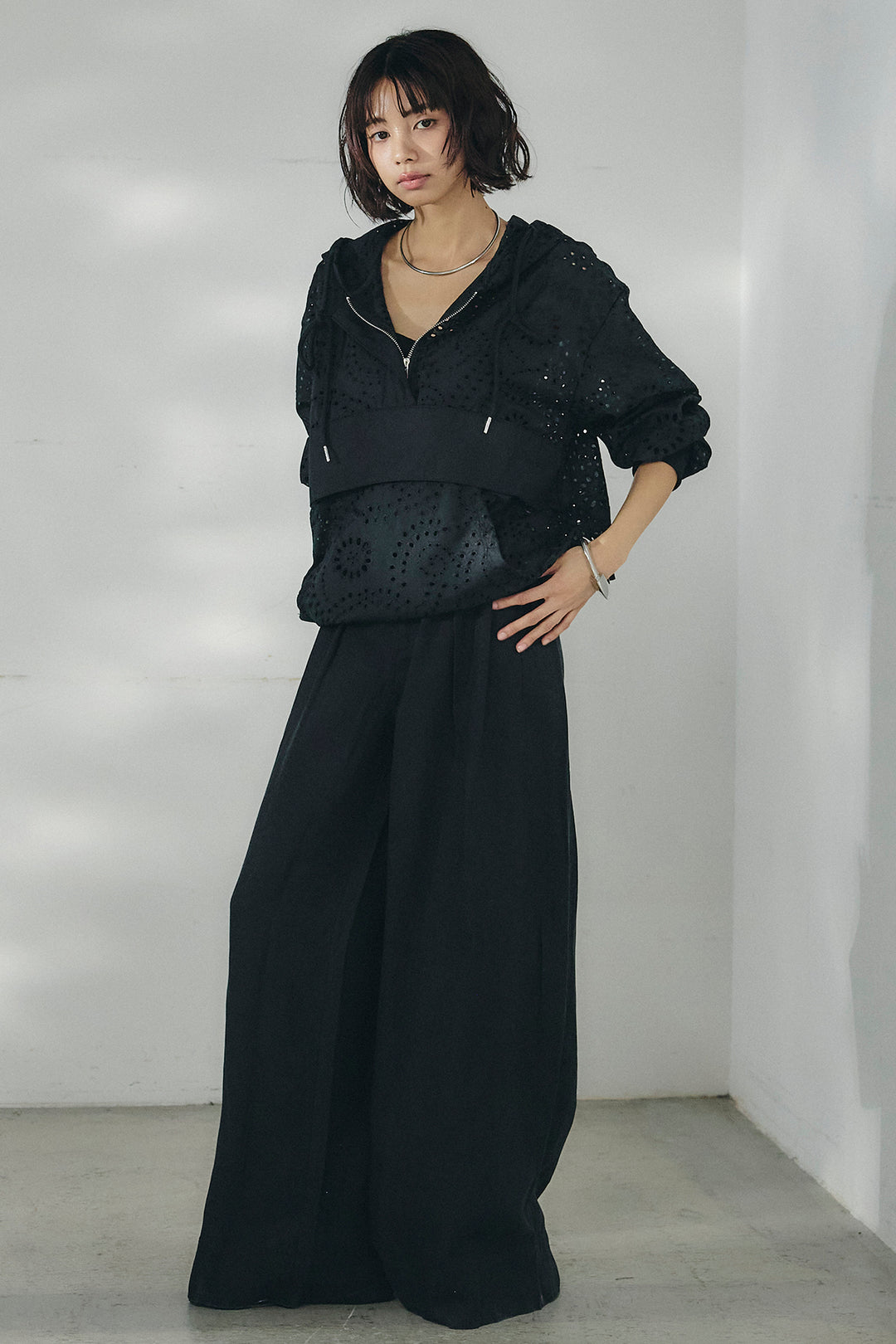 [SET]レースハーフジップアップフーディー+リネン混タックストレートワイドパンツ(2set)