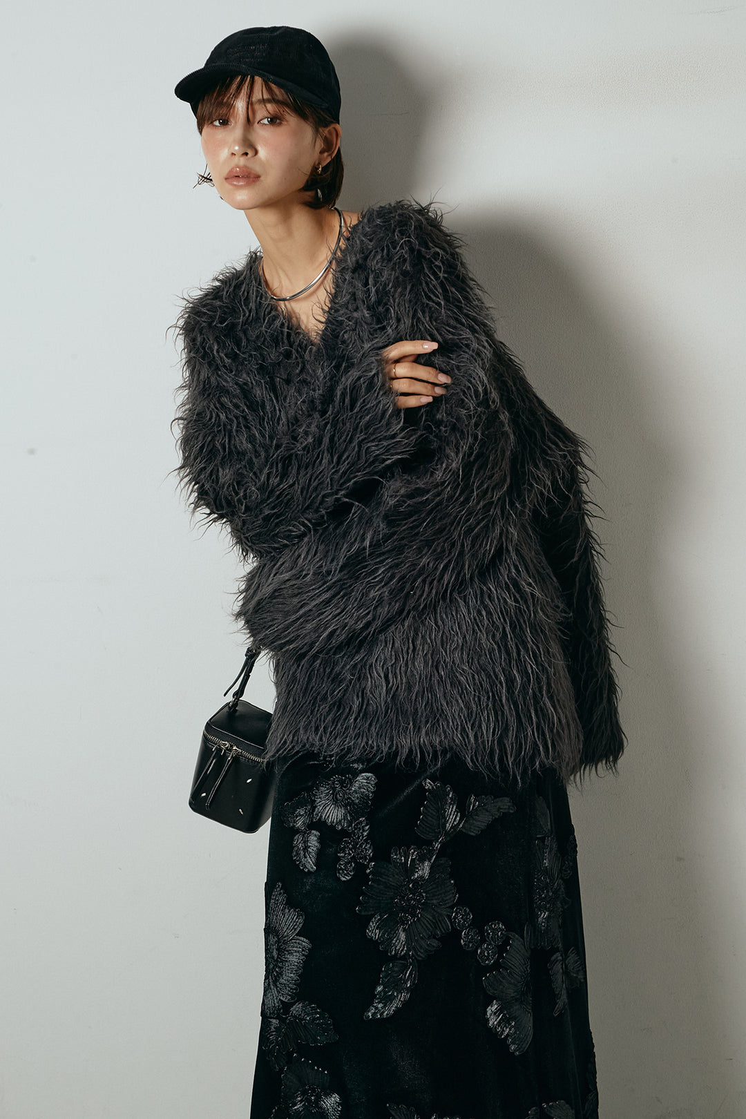 [SET]深Vネックシャギーニットトップス+フラワー刺繍ワイドスカート(2set)