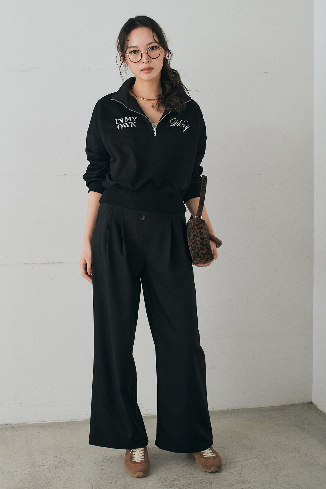 [SET]裏毛ロゴ刺繍ハーフZIPスウェット+斜めボタンタック入りスラックス(2set)