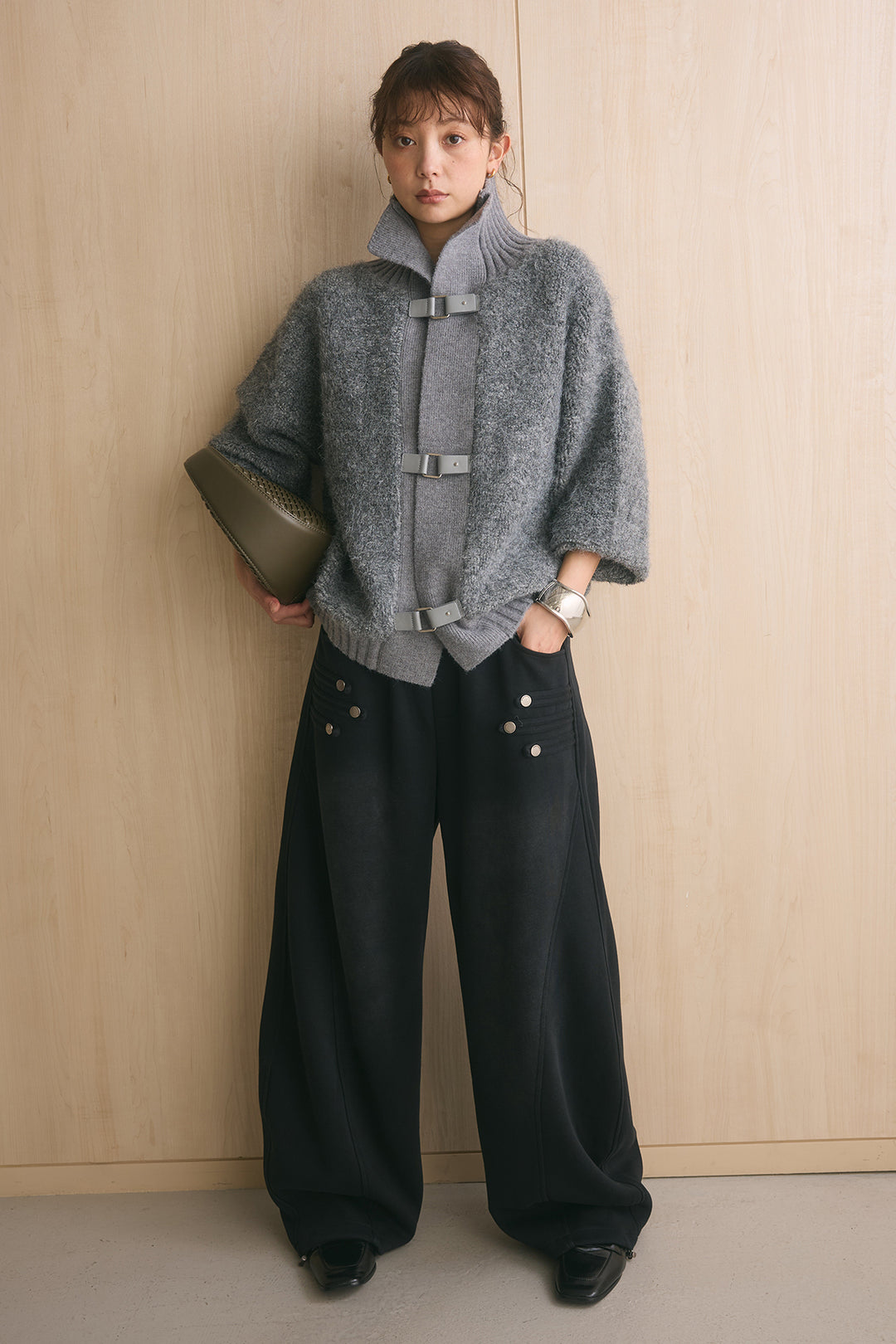 [SET]ブークレーハイネックニットジャケット+ナポレオンディテールカーブパンツ(2set)