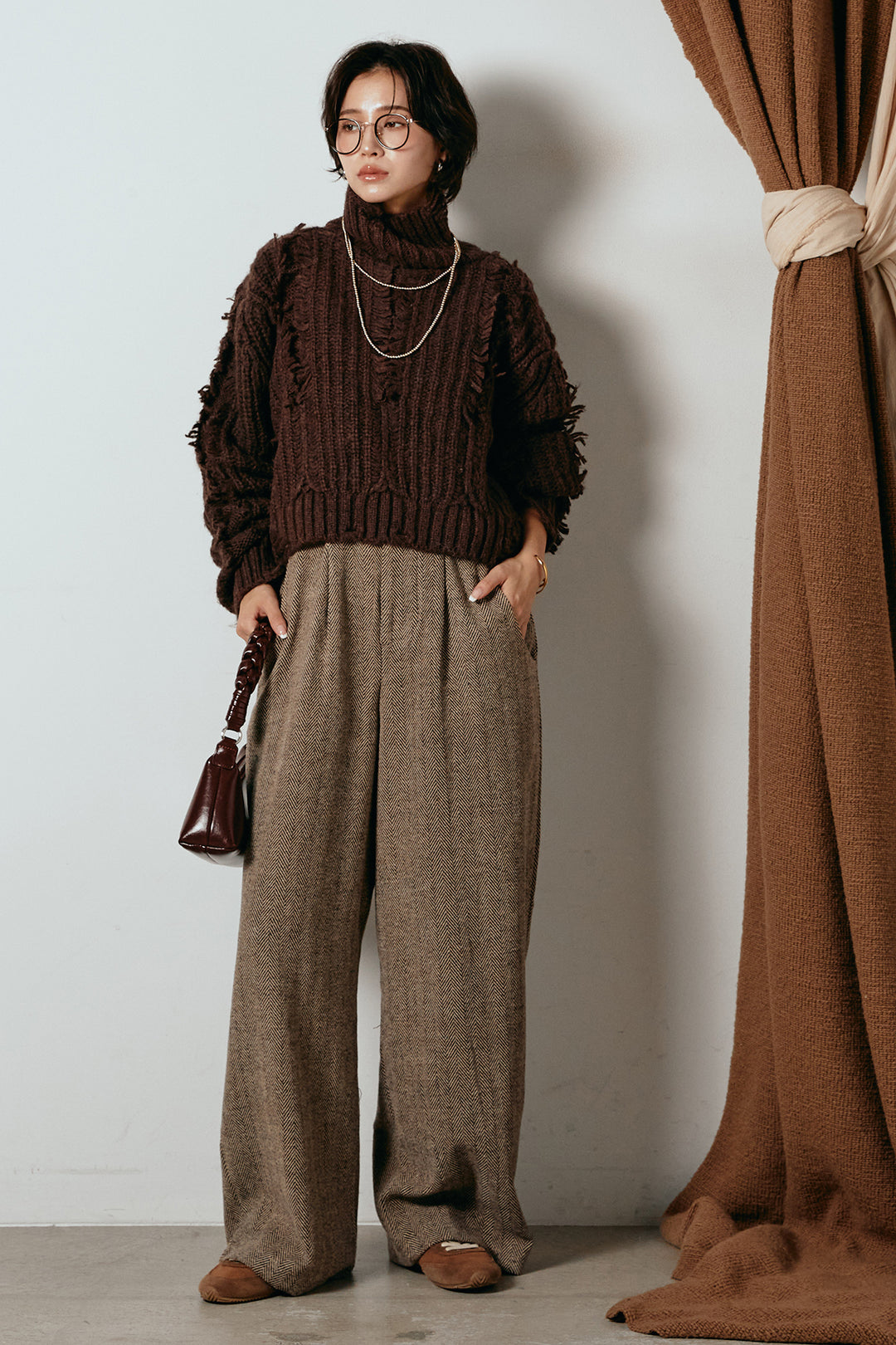 [SET]フリンジタートルショートニット+クラシックヘリンボーンサロペット(2set)