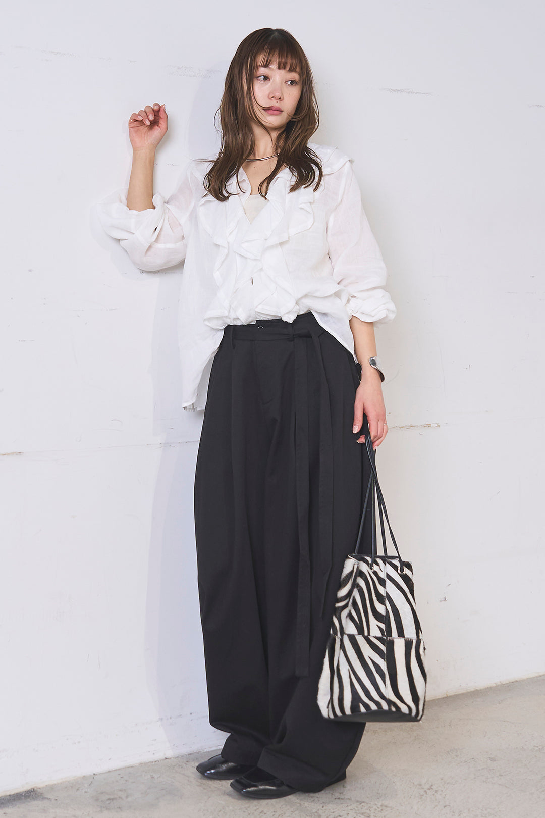 [SET]フリルボタンブラウス+紐ベルト付きカーブワイドパンツ(2set)