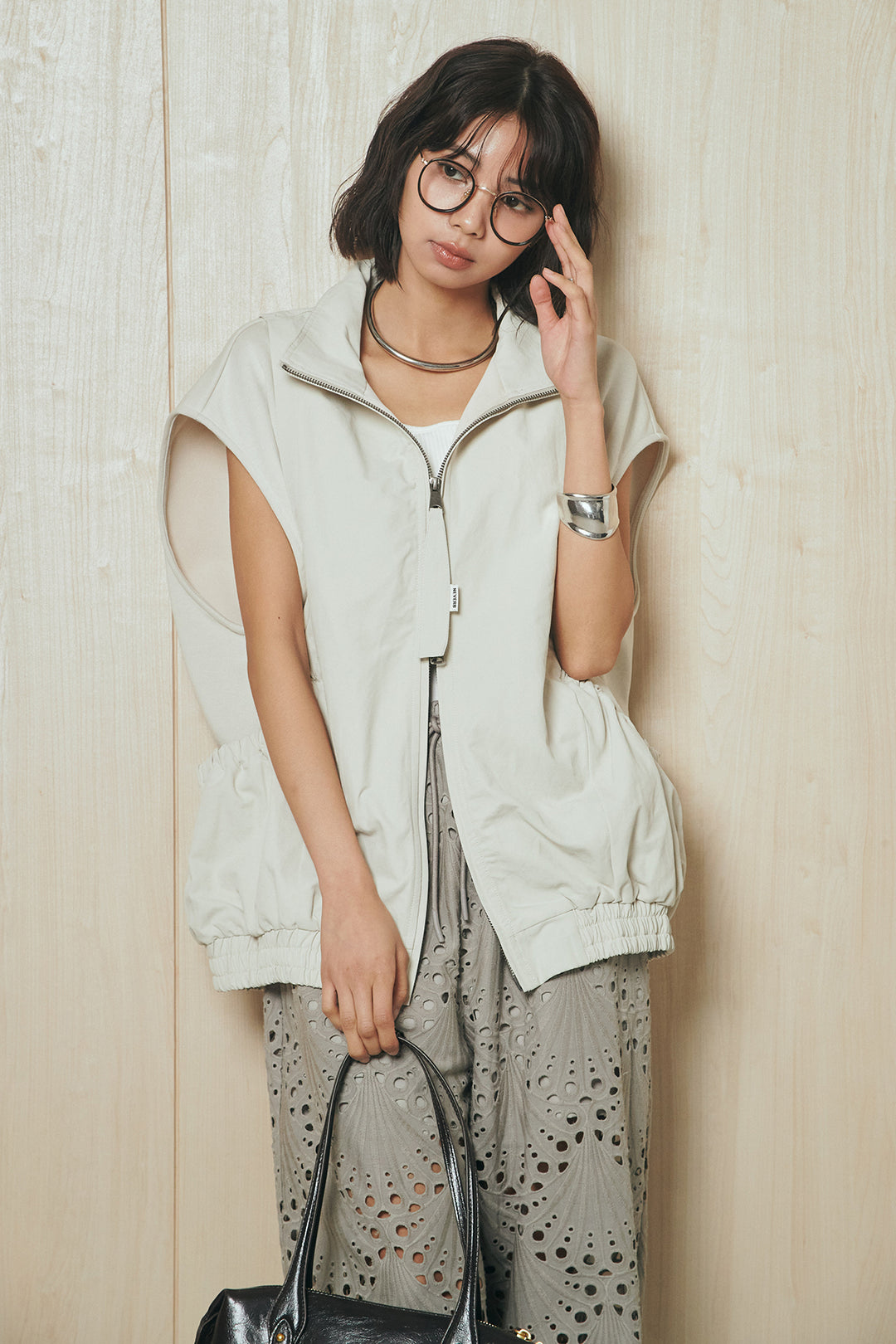 [SET]ショルダー切替スタンドネックジップベスト+レース刺繍リラックスパンツ(2set)