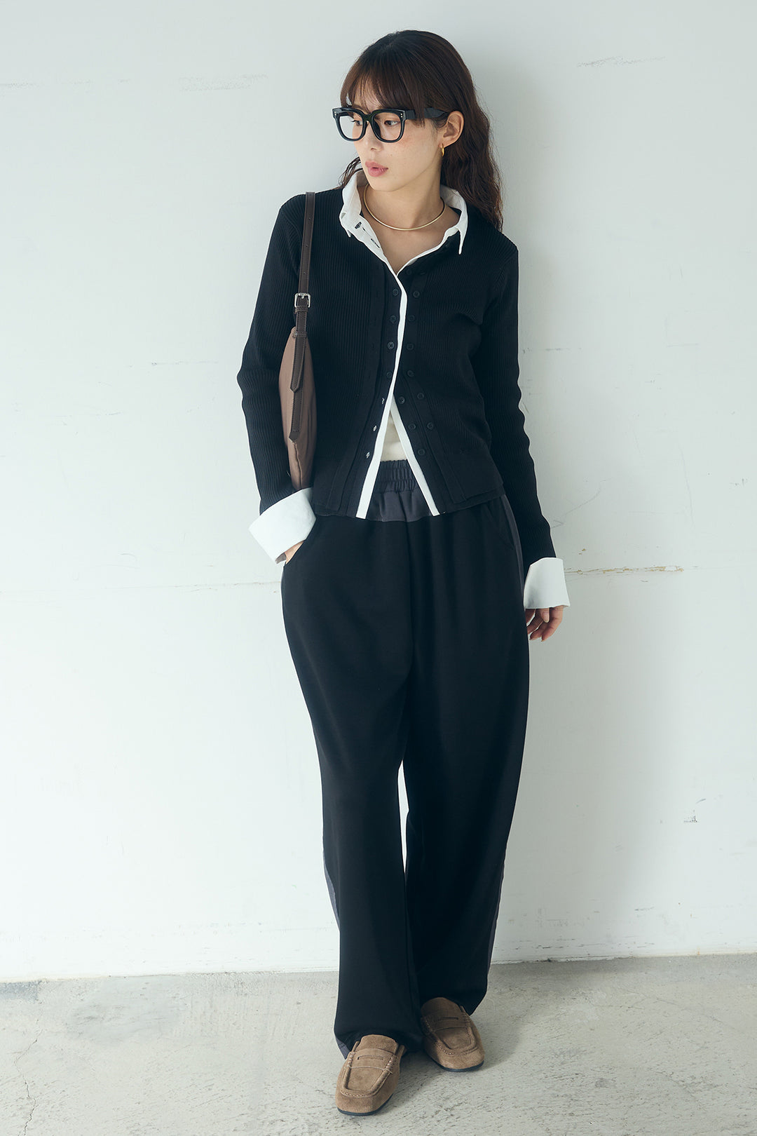 [SET]シャツドッキングボタンニットカーディガン+異素材切り替えスウェットパンツ(2set)