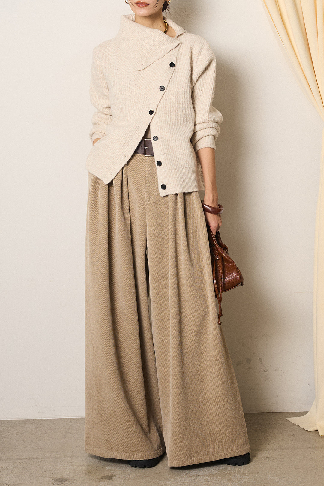 [SET]ボタンデザインネックニットプルオーバー+ベルトループコーデュロイワイドパンツ(2set)