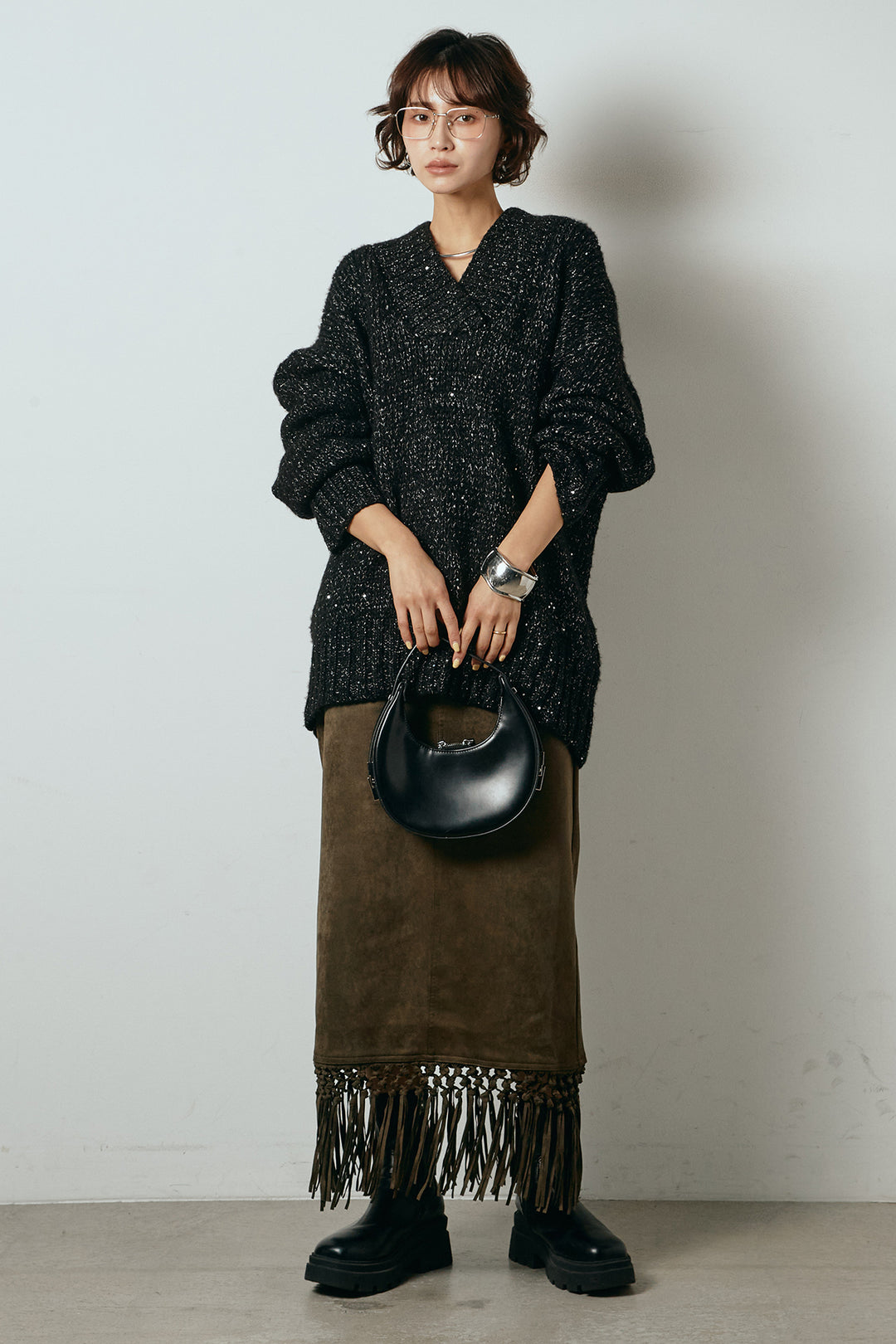[SET]Vネックラメニットトップス+スウェードライク裾フリンジスカート(2set)