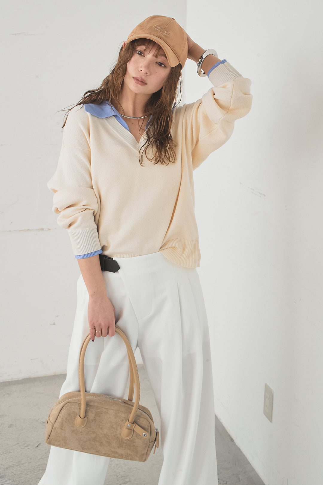 [SET]バイカラーニットレイヤード風プルオーバー+サイドベルトタック入りスラックス(2set)