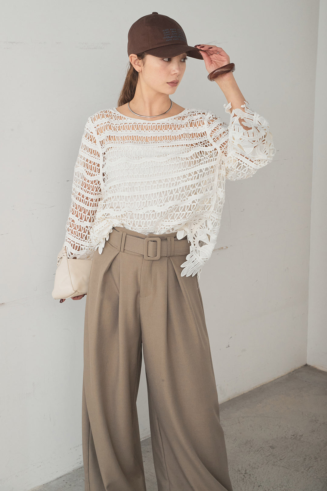 [SET]裾デザインメッシュプルオーバー+ベルト付きツータックワイドパンツ(2set)