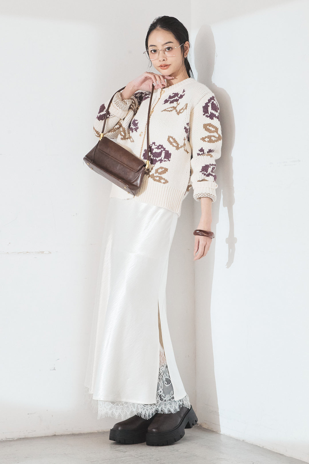 [SET]花柄ジャガードニットカーディガン+裾レースデザインサテンスカート(2set)