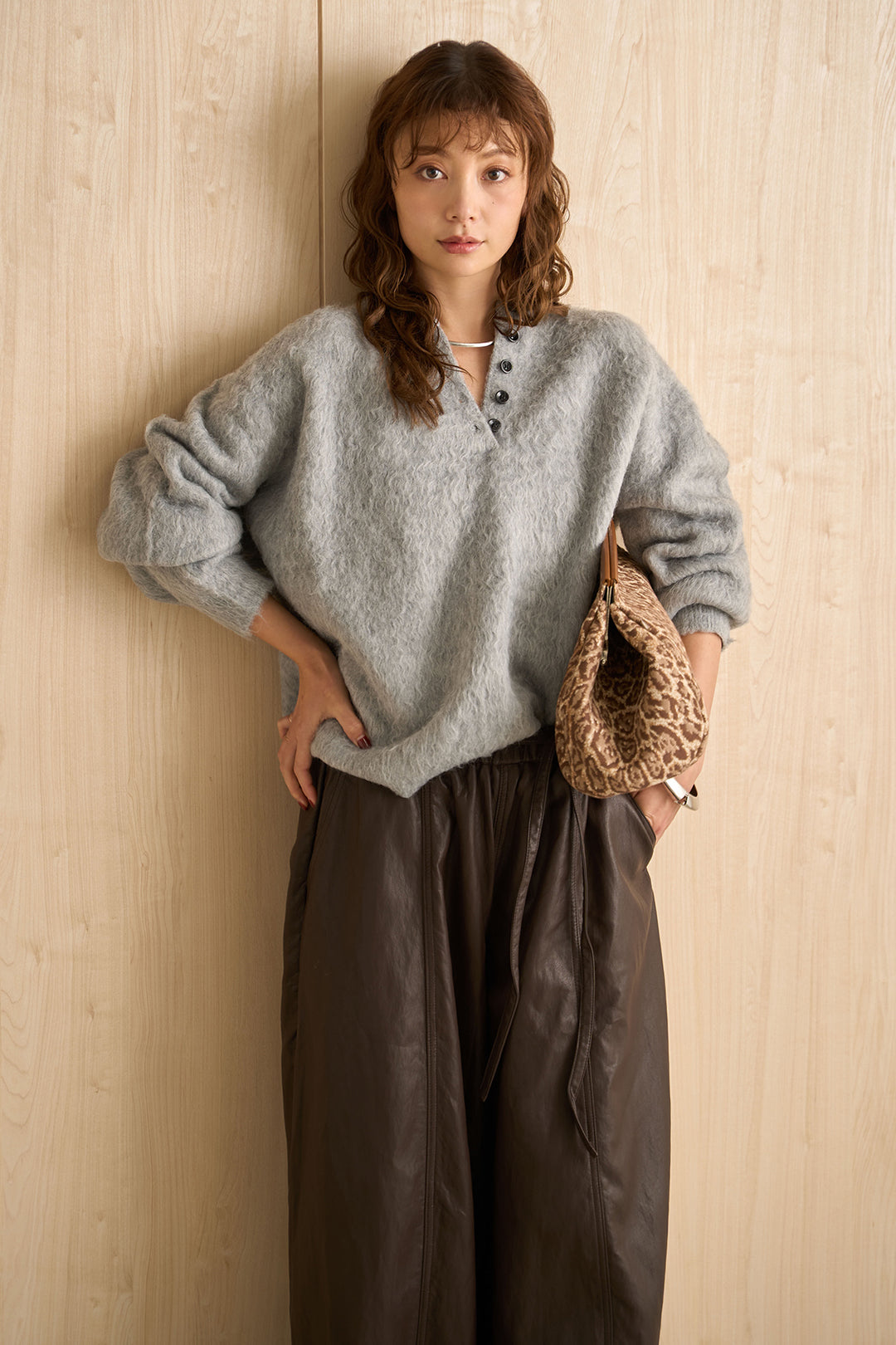 [SET]シャギーヘンリーオーバーニット+フェイクレザーカーブワイドパンツ(2set)