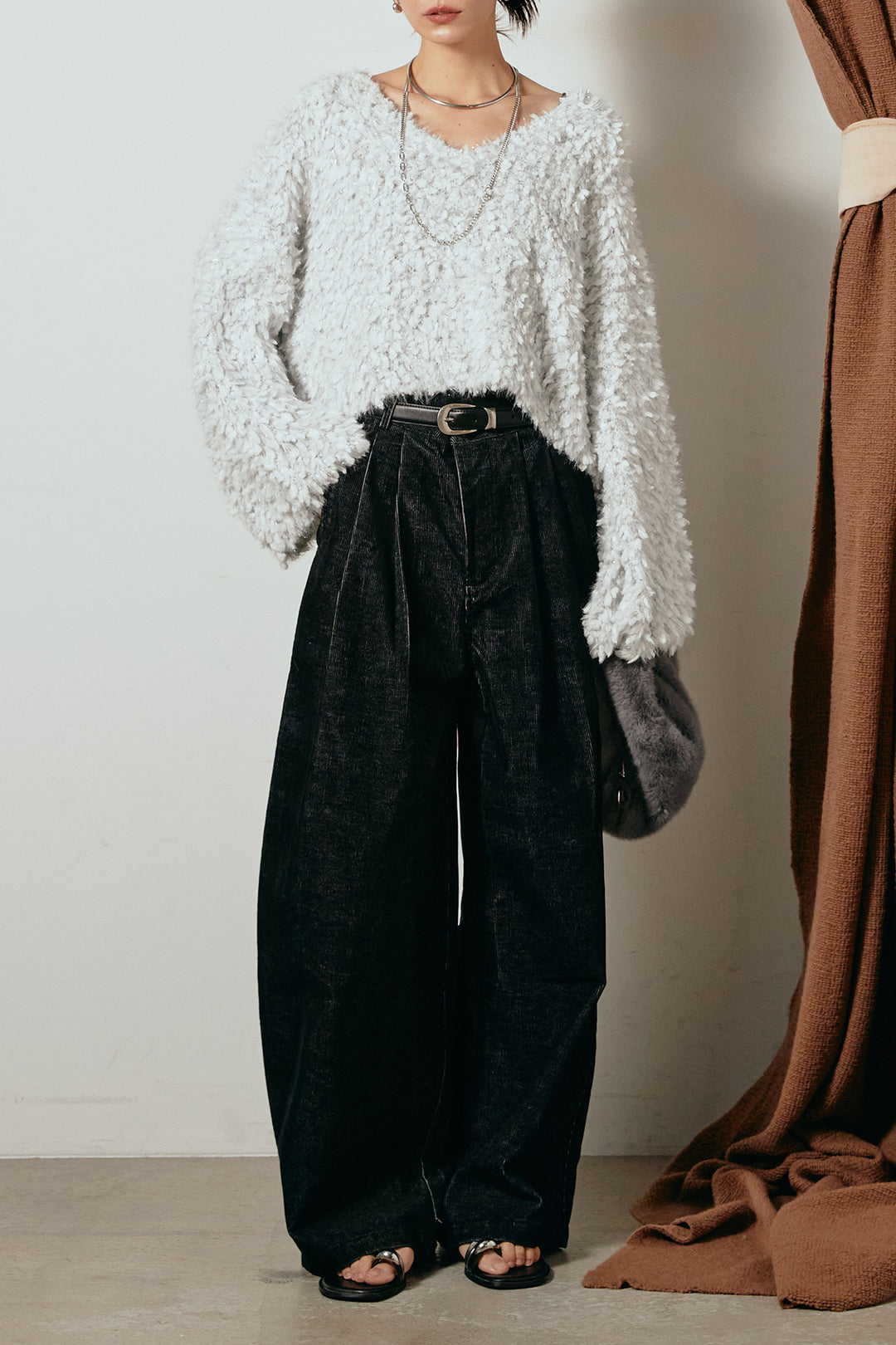 [SET]深Vネックチョウチョヤーンニットトップス+フロントタック入りコーデュロイパンツ(2set)