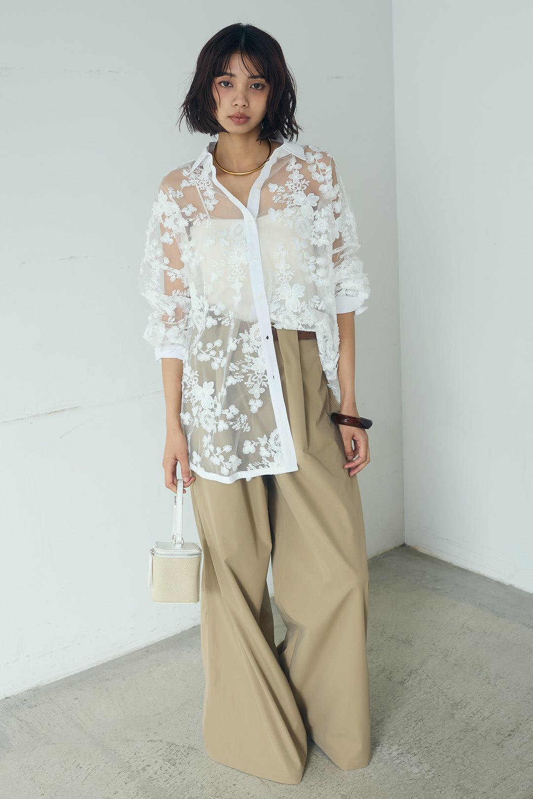 [SET]立体フラワー刺繍レースシャツ+ベルトループデザインハイウエストタックパンツ(2set)