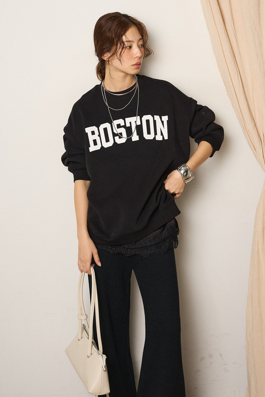 [SET]ロゴデザインルーズスウェット+レースサテンキャミソール(2set)