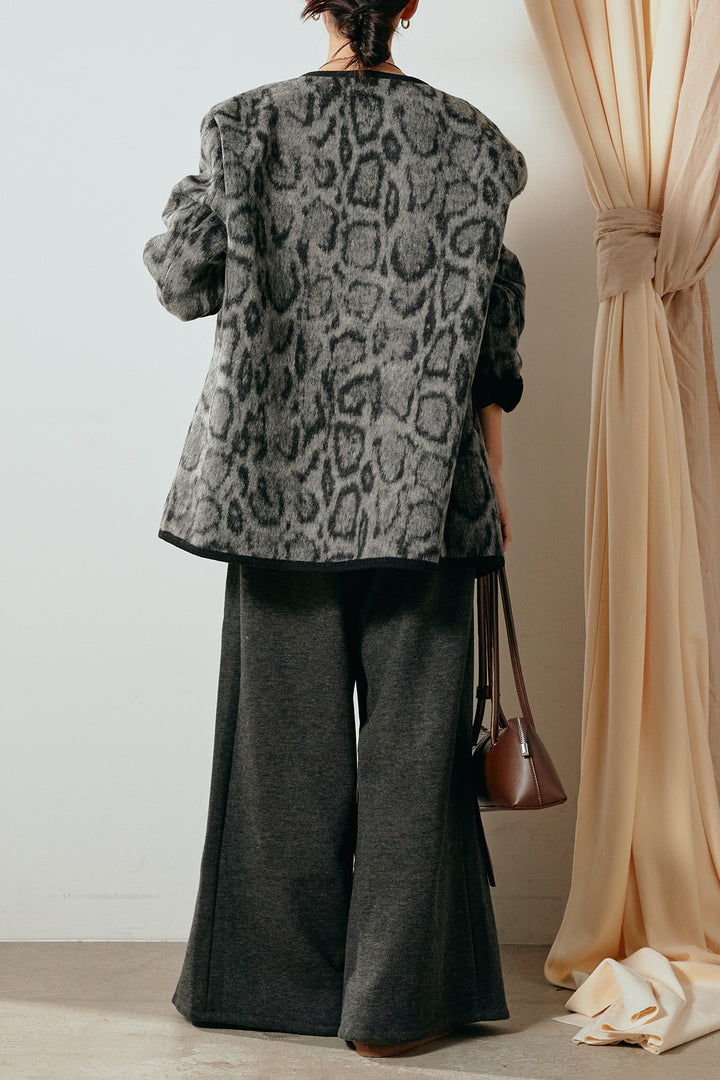 [SET]ノーカラーレオパード柄アウター+フェイクレザー太ベルト付きタックワイドパンツ(2set)